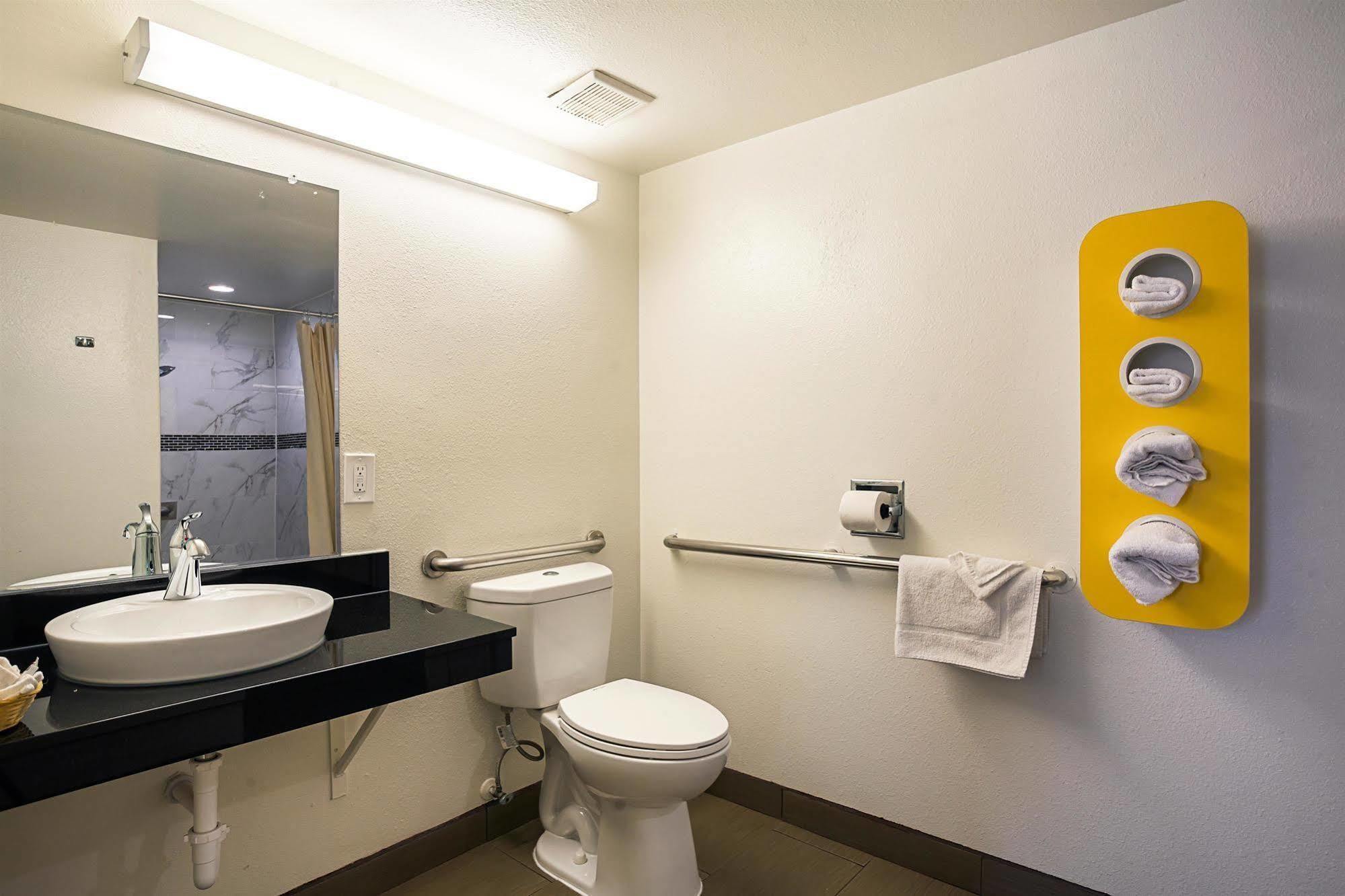 Pacific Inn Motel Вентура Экстерьер фото